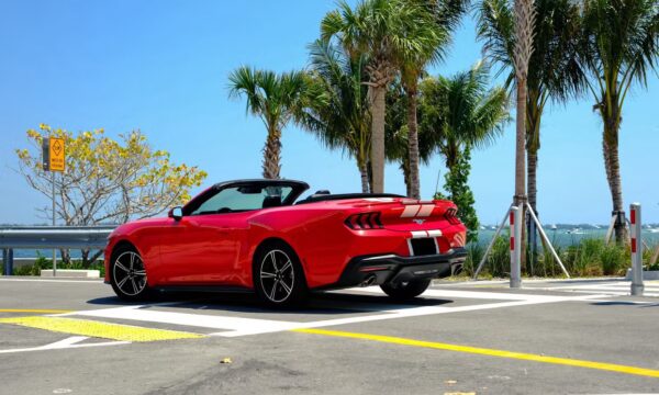 Ford Mustang 2024 - Image 4