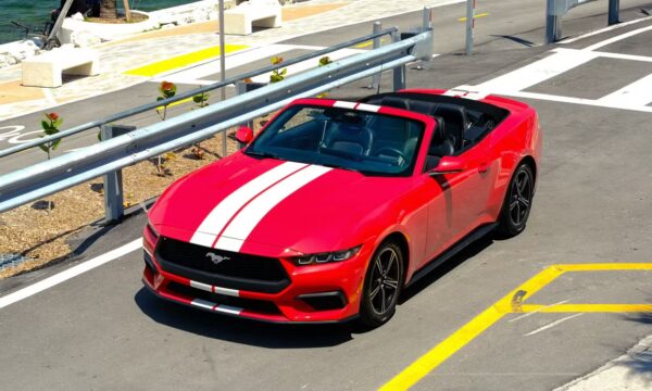 Ford Mustang 2024 - Image 2