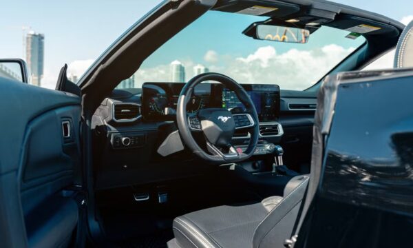 Ford Mustang 2024 - Image 3