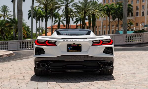 Chevrolet Corvette 2023 - Image 9
