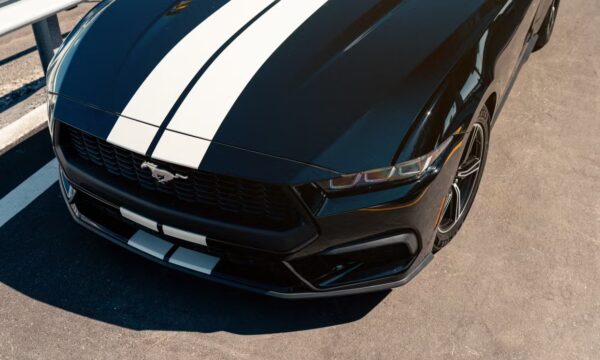 Ford Mustang 2024 - Image 8