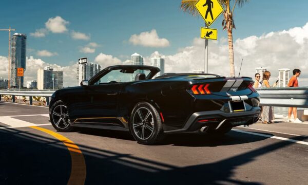 Ford Mustang 2024 - Image 6