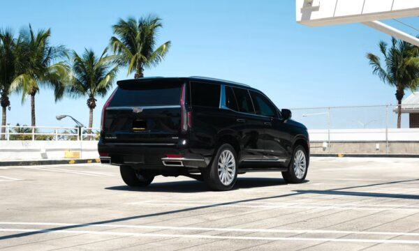 Cadillac Escalade 2023 - Image 4